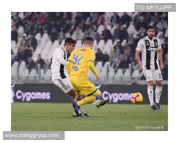 亚特兰大与费罗西诺内激战正酣比分揭晓精彩瞬间回顾